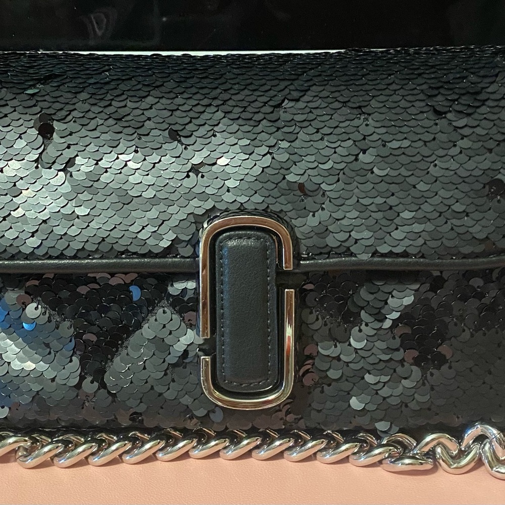 MARC JACOBS The Small J Marc Shoulder Bag in Sequins - Picture 4 of 8